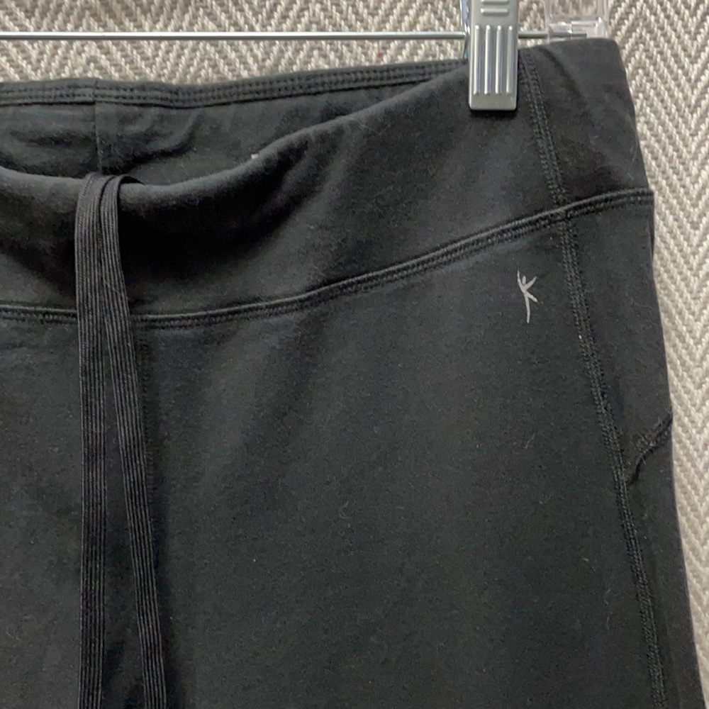 Workout Capri - Picture 2 of 3